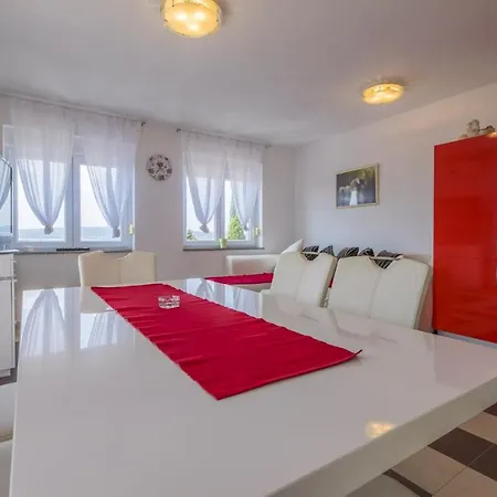 Apartmán In 39062 *