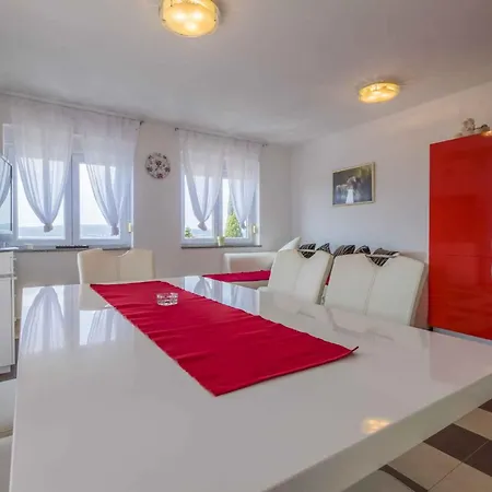 In 39062 * Crikvenica