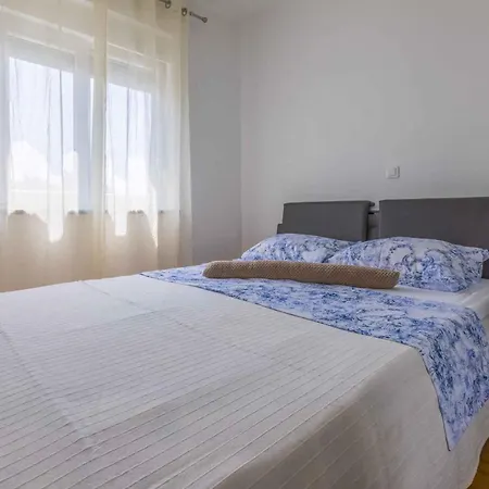 Apartment In 39062 Crikvenica