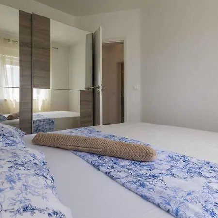 Apartment In 39062 Crikvenica